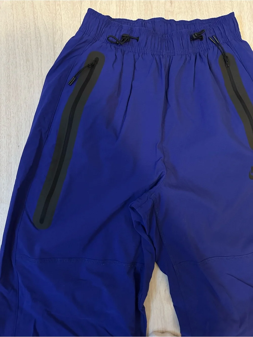 Nike Tech Men's Woven Trousers - Purple